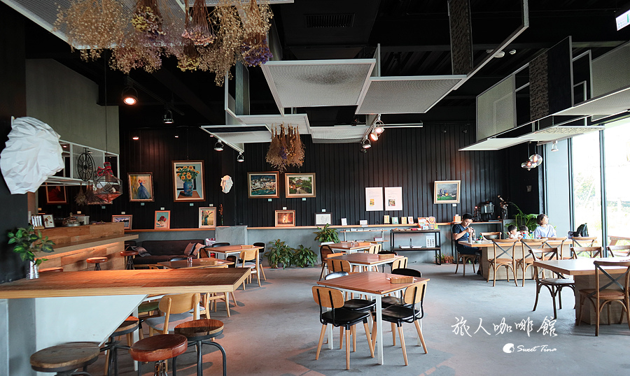 【彰化美食】旅人咖啡館 員林店(已改名:大道咖啡) – 輕工業風藝文空間 / 花牆 乾燥花 / 員林餐廳 @Sweet Tina 樂在生活分享