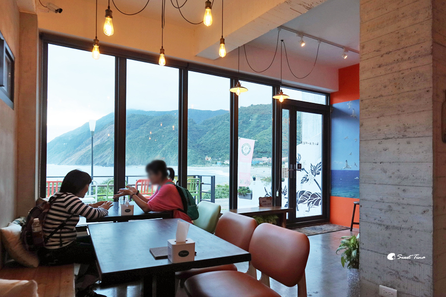 【宜蘭咖啡廳】海神咖啡 Poseidon Cafe – 蘇澳景觀咖啡廳 / 看海喝咖啡 / 內埤海灘 / 情人灣咖啡廳
