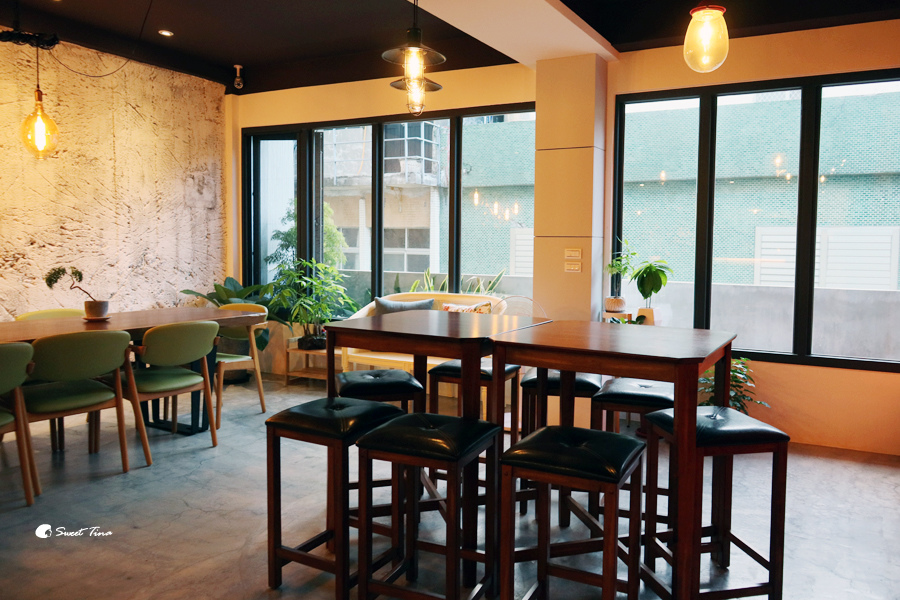 【宜蘭咖啡廳】海神咖啡 Poseidon Cafe – 蘇澳景觀咖啡廳 / 看海喝咖啡 / 內埤海灘 / 情人灣咖啡廳